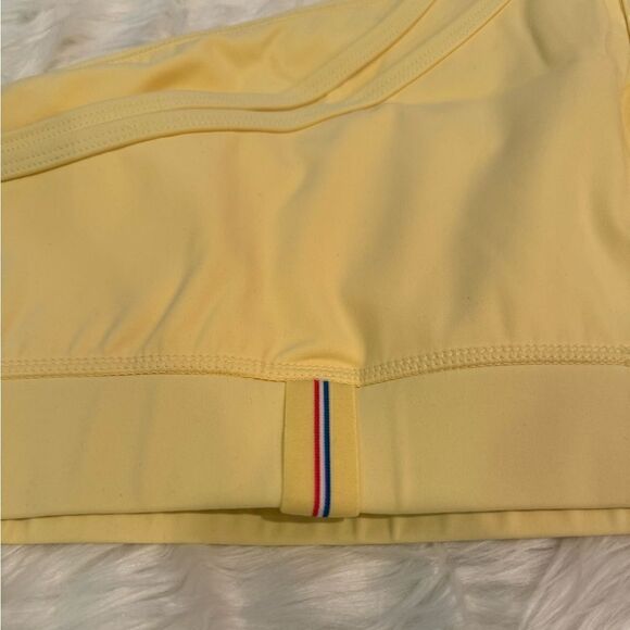 NWT Four Laps ‘Solo’ Performance Sports Bra in Banana Size M - Picture 4 of 10